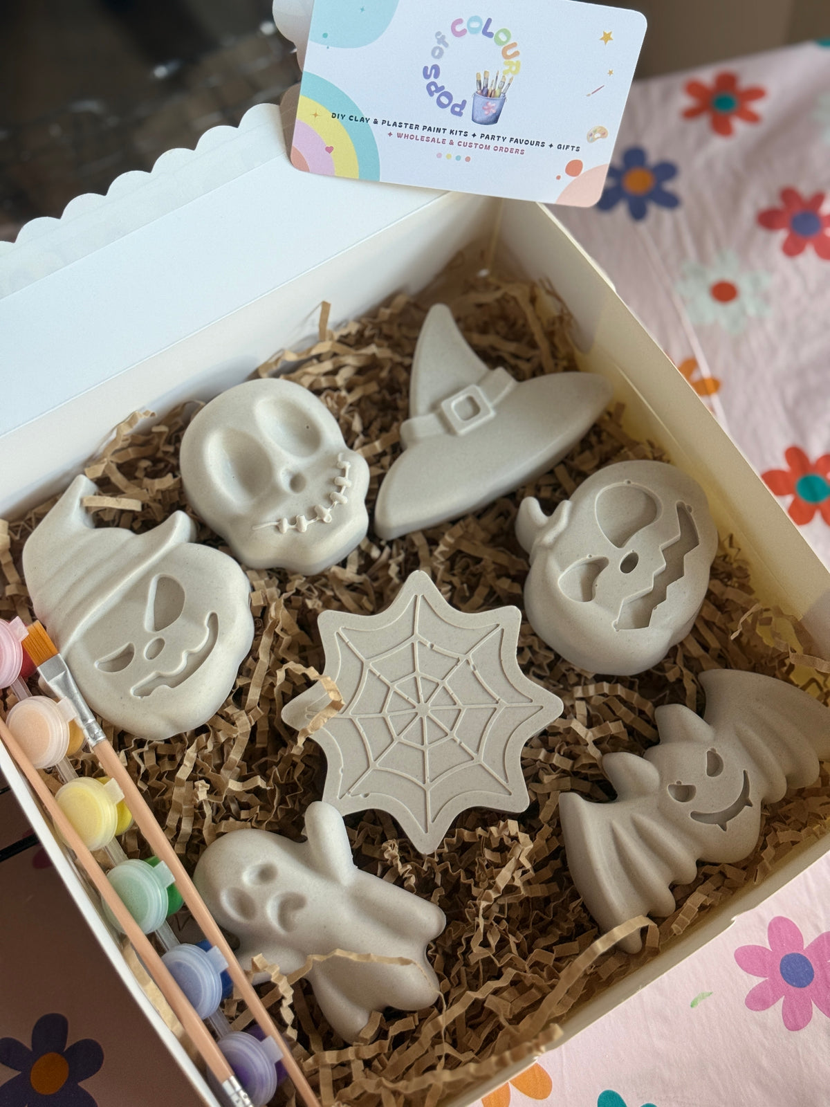 Paint Your Own Halloween Themed Kit